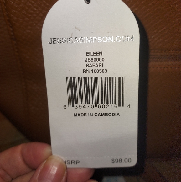 ‼️‼️SELLING OUT EVEYTHING PLEASE MAKE AN OFFER ON ANYTHING IN MY CLOSET.‼️‼️‼️ - Picture 6 of 6